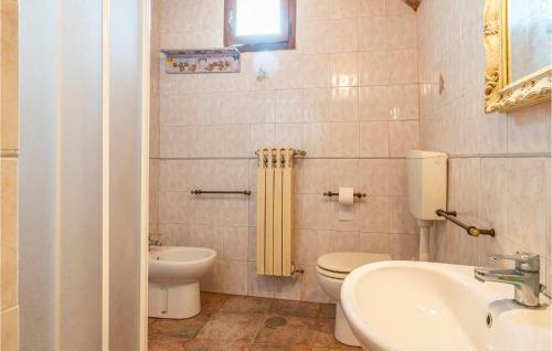 Beautiful Home In Vignale Monferrato With Wifi And 4 Bedrooms