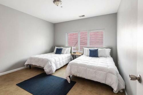 Mellow 1 Bedroom Apartment With 2 Full Size Beds