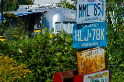 Bed & Breakfast Belrepayre Airstream Retro