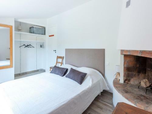 Serene Holiday Home In Pignans With Private Pool
