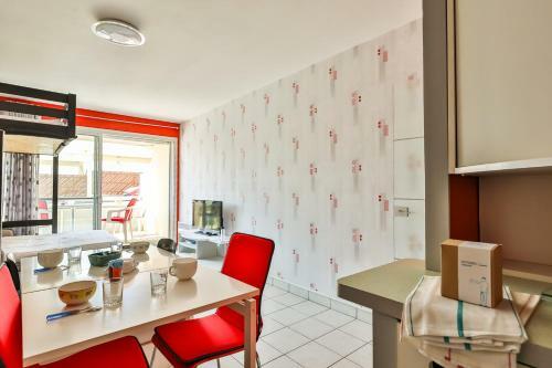 Apartamento Joli Studio � Deux Pas de La Plage