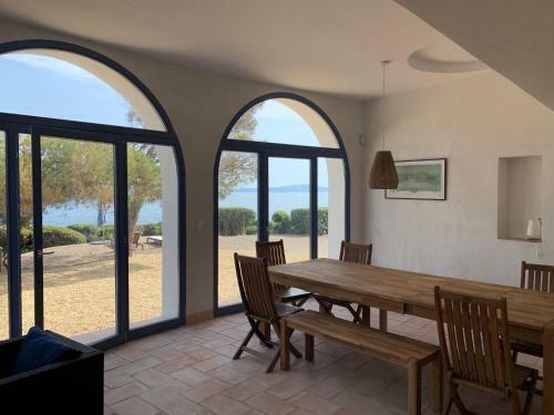 Villa Marycel Pied Dans L Eau 12p