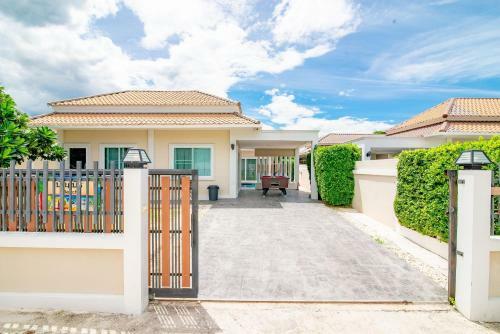 ??? ?????? ????????? Beach Hua-hin Pool Villa