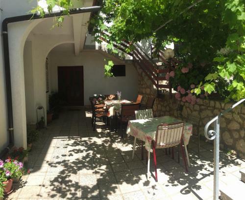 Hostal Apartments And Rooms Krstina