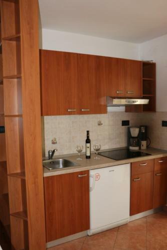?uti Apartman