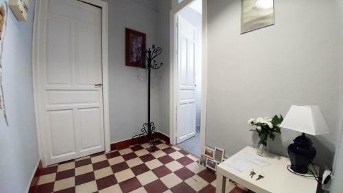 Apartamento Plaza de Do�a Elvira 8