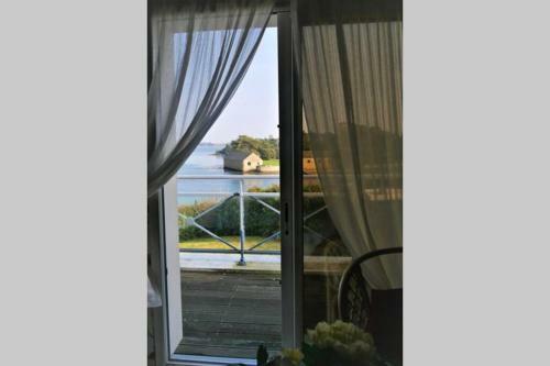 Vue Sur L'�le de Berder Et Vue Mer