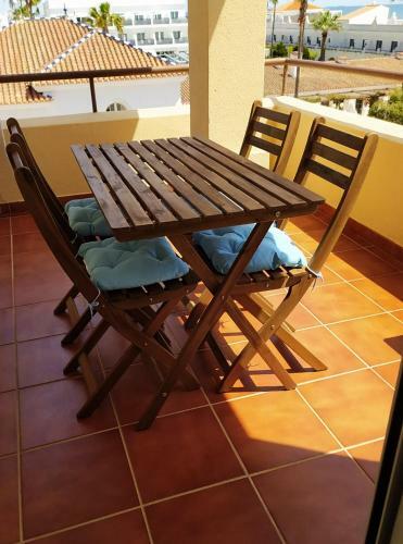 Apartamento En Primera L�nea de Playa En Rota