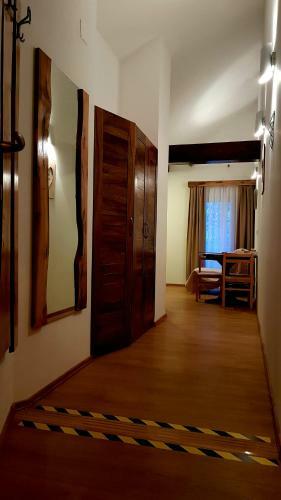 Hostal Apartments & Room Lucas