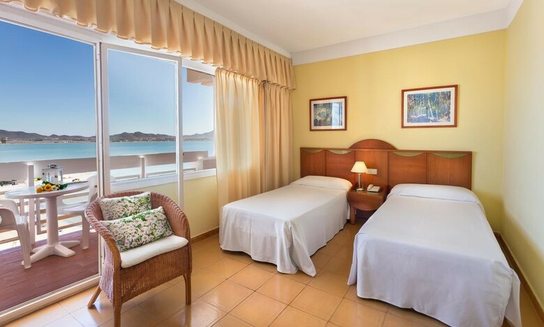 Hotel Iz�n Cavanna