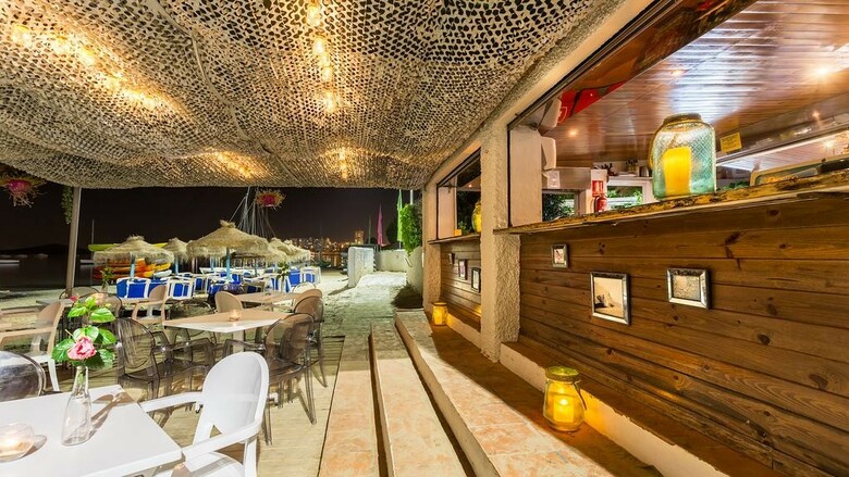 Hotel Iz�n Cavanna