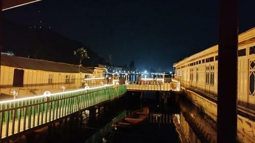Hostal Gosani Guest House