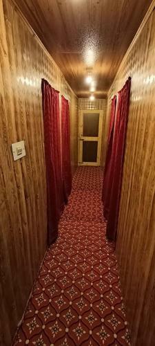 Hostal Gosani Guest House