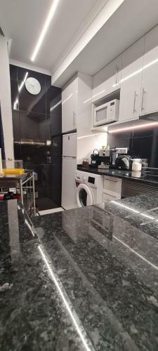Rua Do Clube N�utico Apart. E1