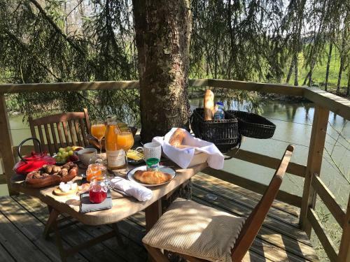 Cabane Dans Les Arbres Avec Spa Les Cabanes de Koad'dour