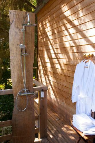 Cabane Dans Les Arbres Avec Spa Les Cabanes de Koad'dour