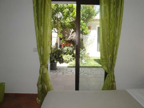 Hostal Lemon Tree Relaxing Guesthouse