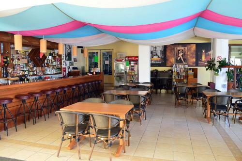 Alexandros Hotel