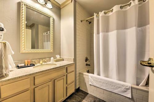 Evolve Sheboygan Villa, Steps To Lake Michigan!