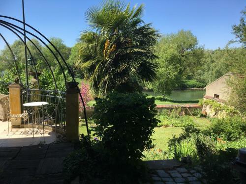 Bed & Breakfast En Bord de Seine