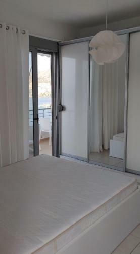 Seaside View Apartment