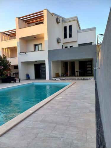 Apartments Star With Pool