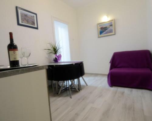 Kuzma Rooms And Apartments