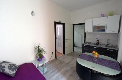 Kuzma Rooms And Apartments