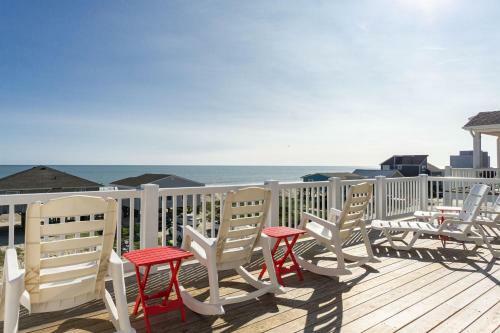 The Treasure Chest By Oak Island Accommodations