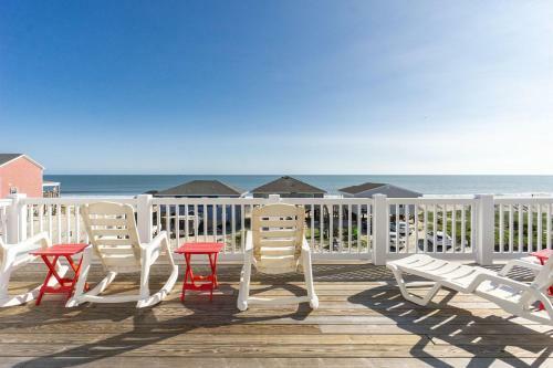The Treasure Chest By Oak Island Accommodations