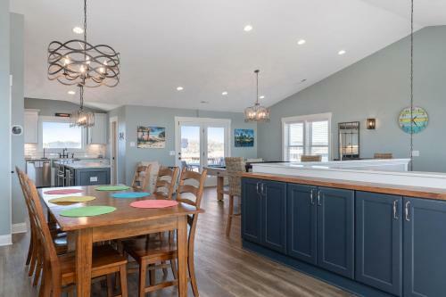The Treasure Chest By Oak Island Accommodations