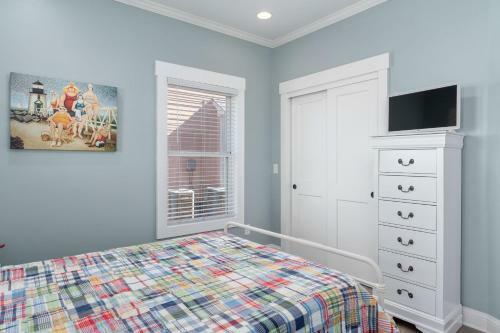 The Treasure Chest By Oak Island Accommodations