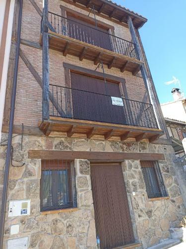 Alojamiento Gredos-ti�tar II