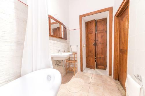 Apartamento Appartamento Genovesi . Intero Apt . Wifi . AC