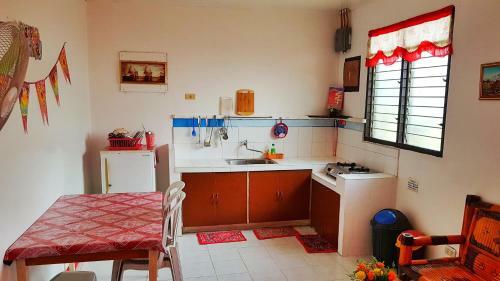 Hotel White Beach Guest House