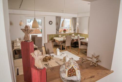 Hostal Pension Alpenblick