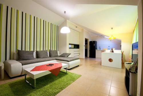 Hostal Domador Rooms & Apartments