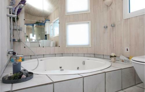 Holiday Home Knoldeb�kvej Hj�rring III