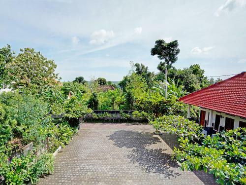 Hotel Oyo 90860 Tunjung Sari 8