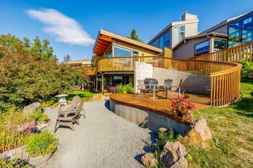 Downtown Contemporary Coastal Condo