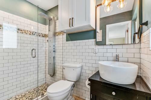 Waterfront - Luxury Villa W Heated Saltwater Pool