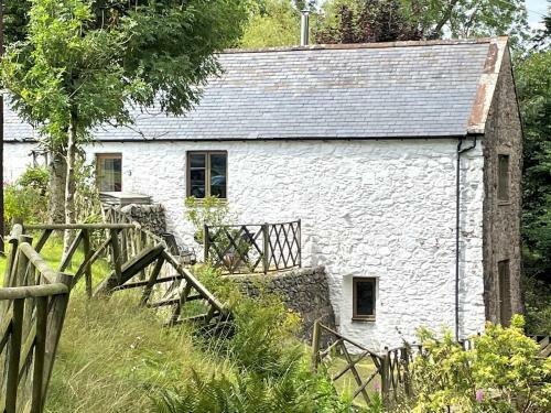 Pass The Keys Beautiful 2br Converted Mill - Idyllic Location