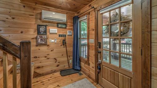 Blue Chalet By Escape To Blue Ridge