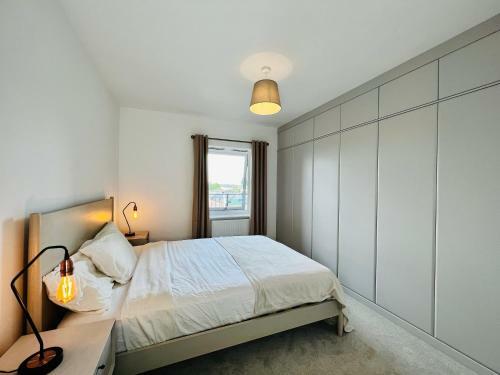 Modern & Stylish Minimalist Apartment