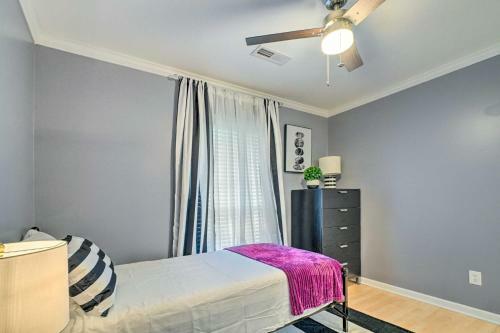 Modern Wilmington Getaway About 6 Mi To Beaches!