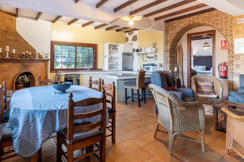 Villa La Pradera de Melo With Climatized Pool On Request & Wifi 600mbs