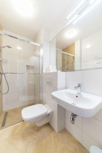 Apartamenty I Pokoje Go?cinne Relax