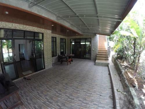 Hostal Bor Hin Baan Tai
