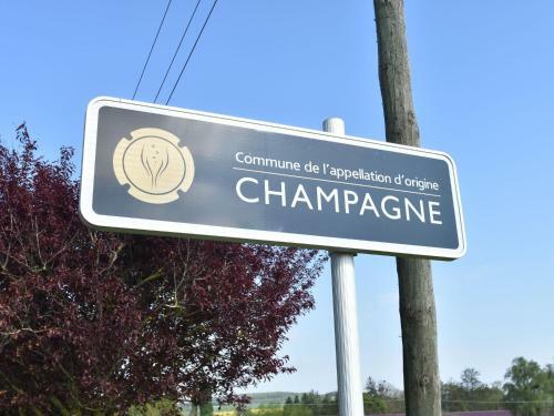 Lodge Holiday Home La Centieme Bligny