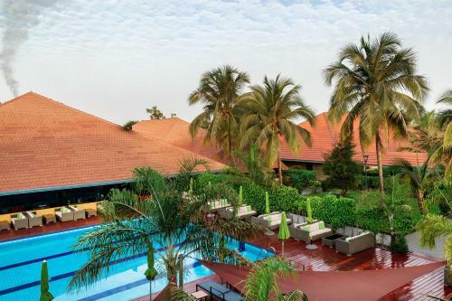 Riviera Royal Hotel